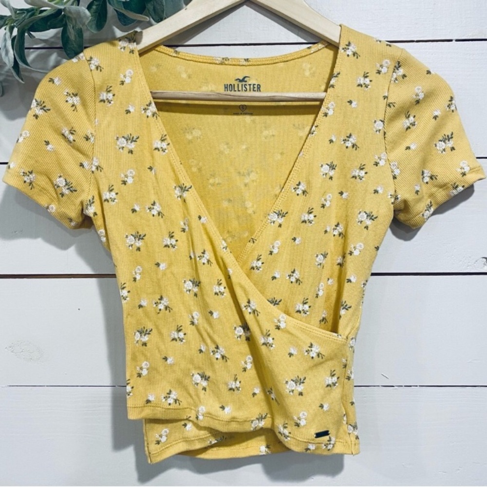 Hollister Floral Crop Baby Tee